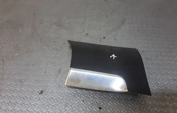 Volkswagen Touareg I Fender trim (molding) 7L6854959A