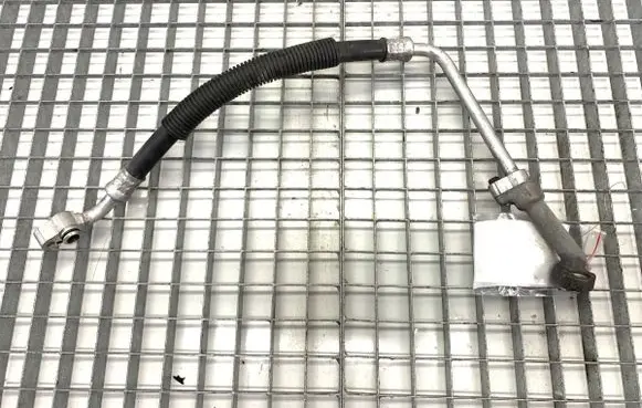 Toyota Avensis T250 Air conditioning (A/C) pipe/hose