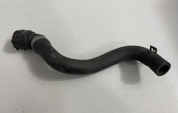 BMW X5 E70 Engine coolant pipe/hose 9124672