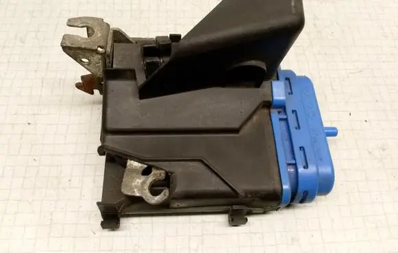 Audi 100 S4 C4 Rear door lock 4A0838015B