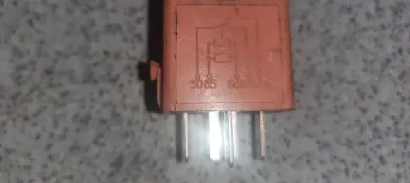 BMW 7 E65 E66 Other relay 12631742690