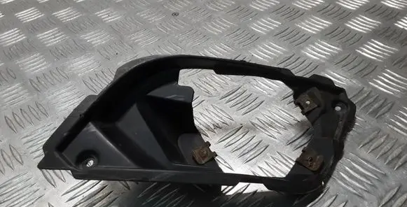 Mercedes-Benz ML W164 Fog light bracket A1648890314