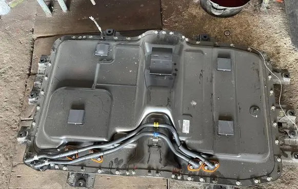 Hyundai Santa Fe Hybrid / electric car battery 37501CL500