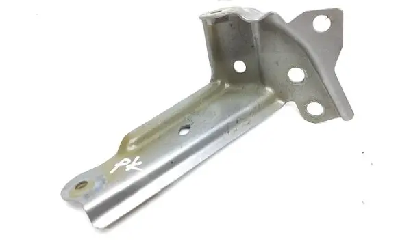 Toyota C-HR I Fender mounting bracket