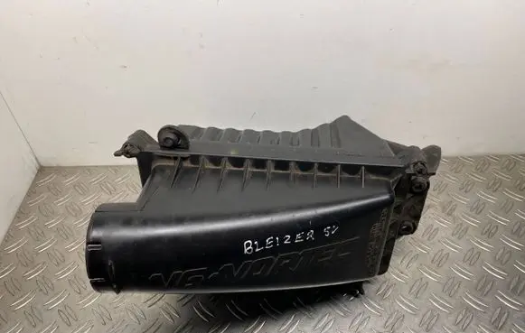 Chevrolet Blazer Air filter box 25099904