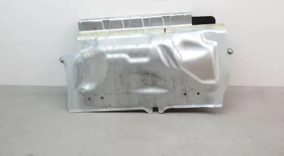 Volvo XC90 Heat shield in engine bay 31353774 31353956