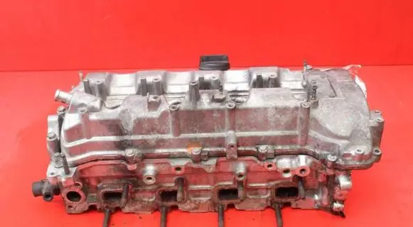 Toyota Avensis Verso Engine head 