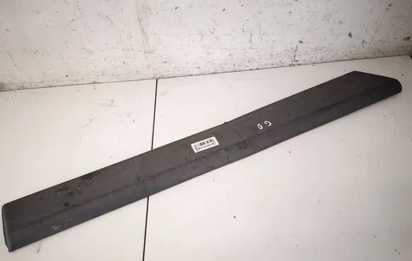 Volkswagen PASSAT B3 Rear door trim (molding) 357853754