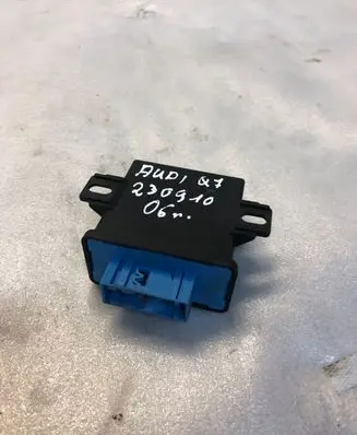 Audi Q7 4L Light module LCM 4f0907357e