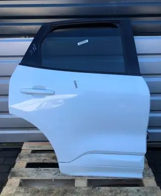 Ford Kuga III Rear door