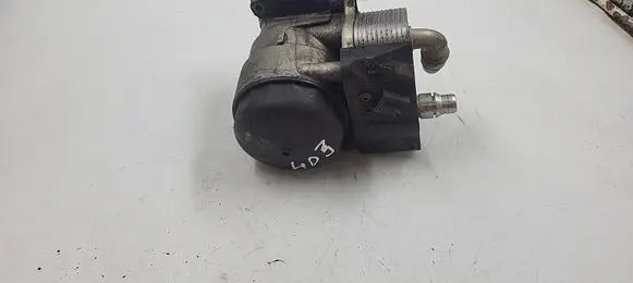 BMW 3 E46 Oil filter mounting bracket