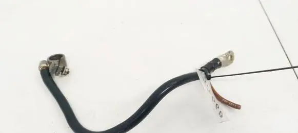 Mercedes-Benz CLS C219 Positive cable (battery)