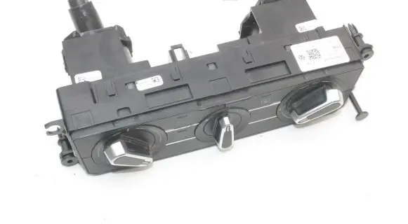 Volkswagen Polo VI Interior fan control switch 2G2820045K