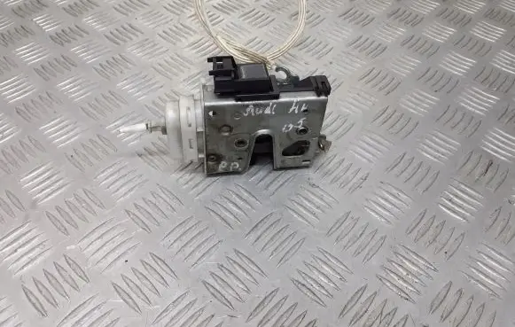 Audi A4 S4 B5 8D Front door lock