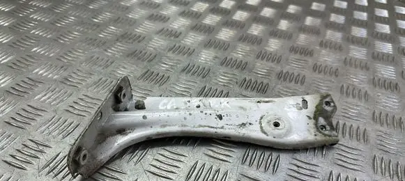 Skoda Octavia Mk3 (5E) Fender mounting bracket 5E0821141