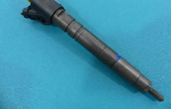 Jaguar XF X250 Fuel injector 0445116013 IMPRK1172397