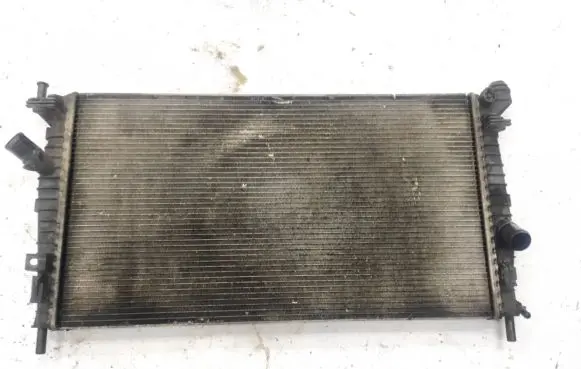 Volvo V50 Coolant radiator 3m5h8005tl 3m5h-8005tl