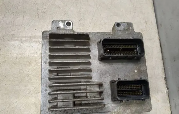 Opel Meriva B Engine control unit/module 12638807 12636386