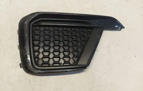 Audi A1 Front bumper lower grill 82A807681E