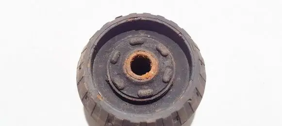Opel Omega B1 Coil spring mount 90251358