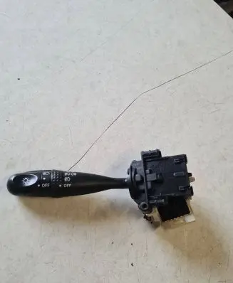 Renault Trafic II (X83) Indicator stalk 173681