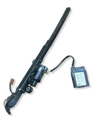 BMW 3 E90 E91 Seat belt height adjuster 9165378