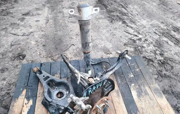 Toyota RAV 4 (XA50) Rear wheel hub spindle/knuckle 