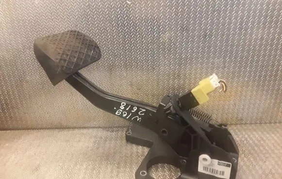 Mercedes-Benz A W169 Brake pedal 1692901401 A1692901401