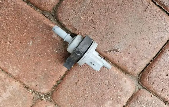 Opel Grandland X Turbo solenoid valve 9802009480