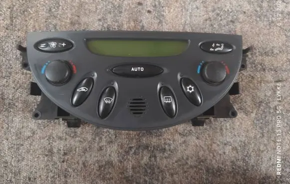 Citroen C5 Climate control unit 96326398ZK F661022U 69490001