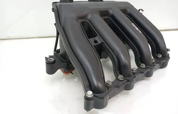 BMW 5 E60 E61 Intake manifold 7787318 7788194