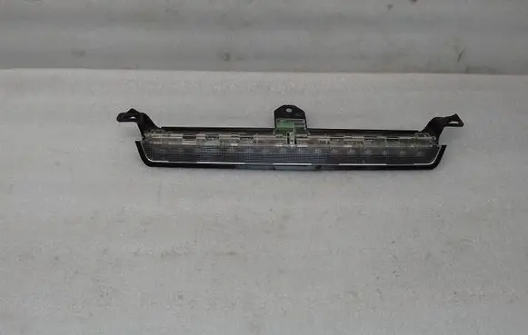 Volvo V70 Third/center stoplight 8658948
