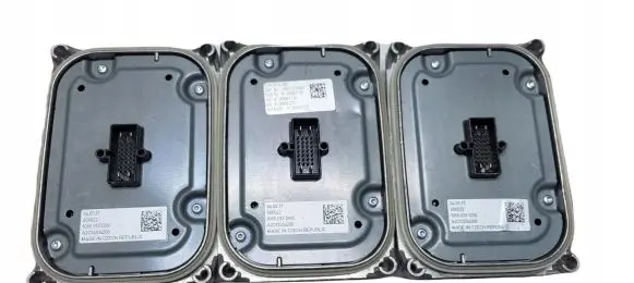 Mercedes-Benz S W223 Voltage converter/converter module 
