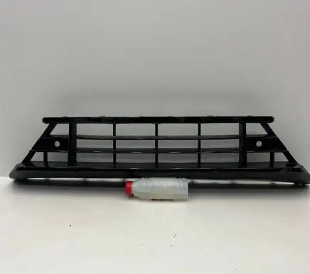 Volvo XC60 Front bumper lower grill 32234959