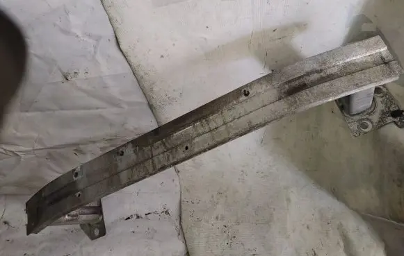 Renault Captur Front bumper cross member 752107246R