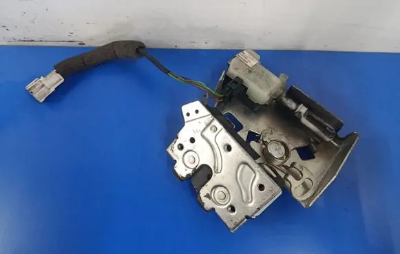 Tailgate/trunk/boot lock/catch/latch