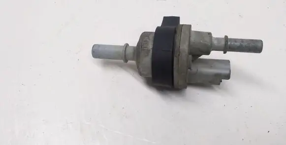 Opel Grandland X Vacuum valve 9802009480