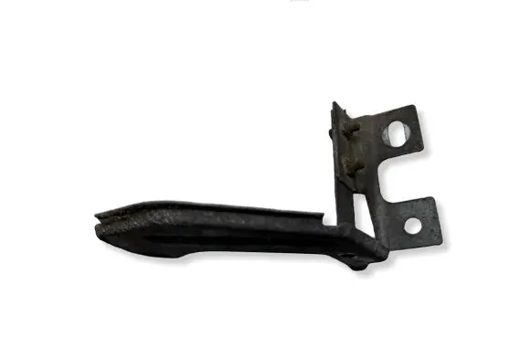 Volvo V40 Radiator mount bracket 
