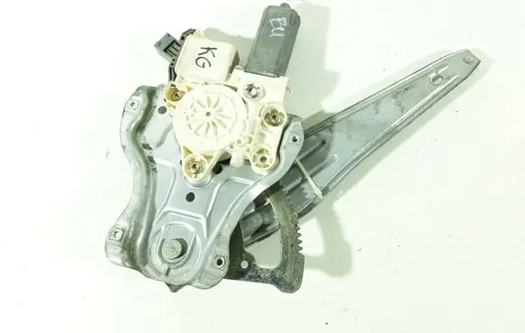 Toyota Avensis T250 Rear door window regulator with motor 6984005100 0130822032 992046100