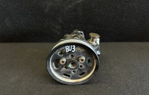 Volkswagen PASSAT B5.5 Power steering pump 4B0145155T