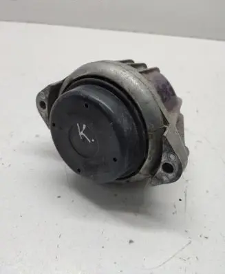 BMW 1 E81 E87 Engine mount bracket 139811 13981112