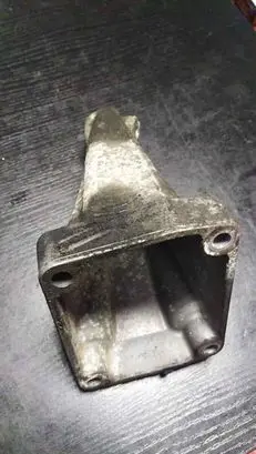 Mercedes-Benz C W203 Engine mounting bracket A6112230804