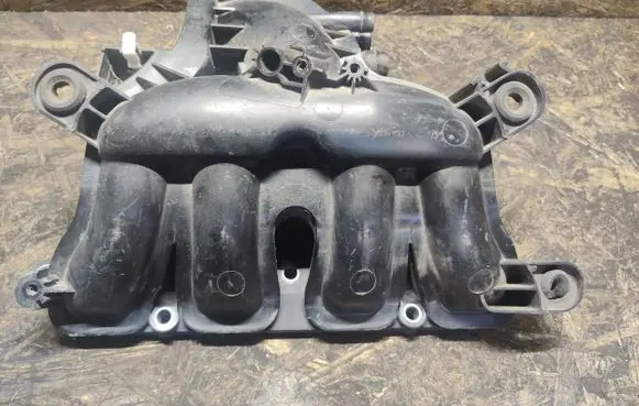 Peugeot 308 Intake manifold V757004180