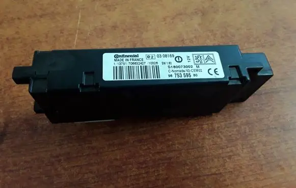 Peugeot 207 Bluetooth control unit module S180073002