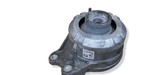 Mercedes-Benz C W205 Engine mount bracket A2052407900