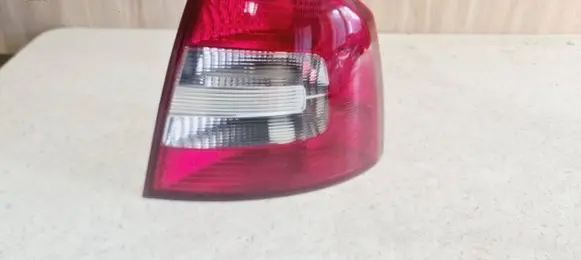 Skoda Octavia Mk2 (1Z) Rear/tail lights 086651918R 1Z5945112B