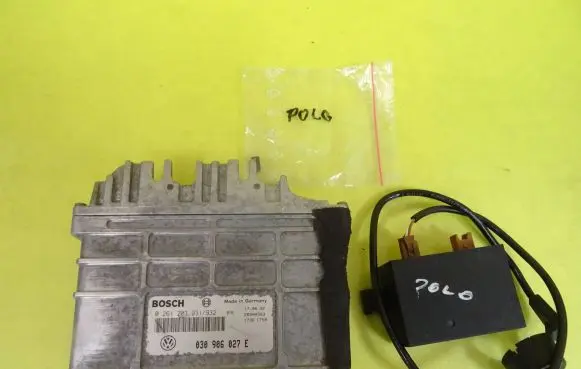 Volkswagen Polo III 6N 6N2 6NF Engine control unit/module 0261203931 030906027E