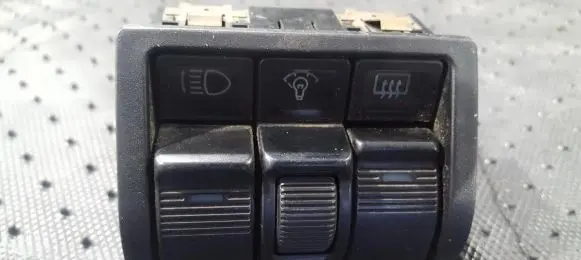 Windscreen/window heater switch