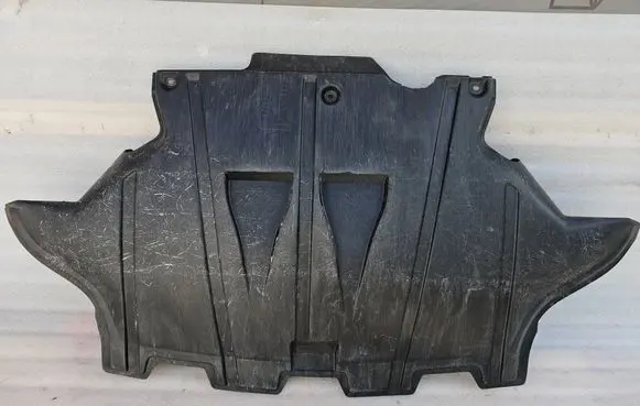 Engine splash shield/under tray