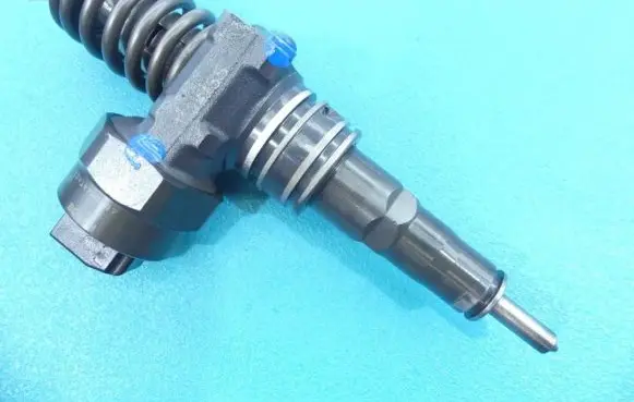 Volkswagen Golf IV Fuel injector 0414720007 IMPRK1104135